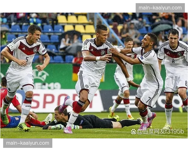 斯图加特高位逼抢见效 主场四球大胜展现统治力